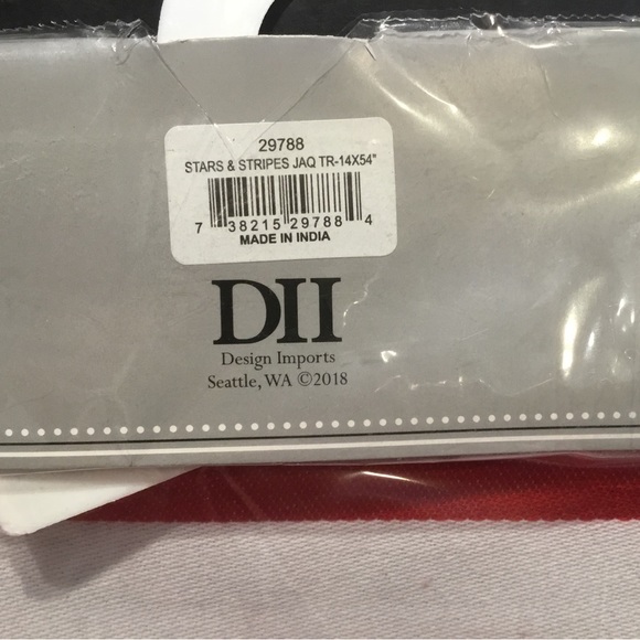 DII Stars and Stripes Jaquard Table Runner 14x54". NEW - Picture 4 of 4